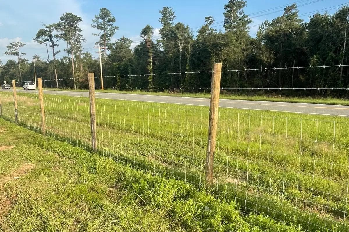 Hog Wire Fence Installation Hog Wire Fence Installation